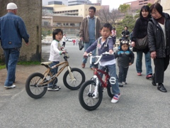 大阪城公園 with Mongoose Pit Crew 2009 & Hoffman Bikes SCARAB 16 2009
