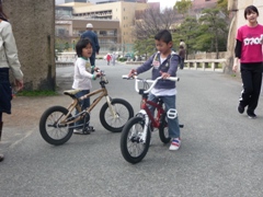 大阪城公園 with Mongoose Pit Crew 2009 & Hoffman Bikes SCARAB 16 2009