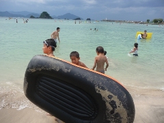 誰や日ごろの行い悪の、、、和田浜まで来て雨かよ！海水浴！パート１